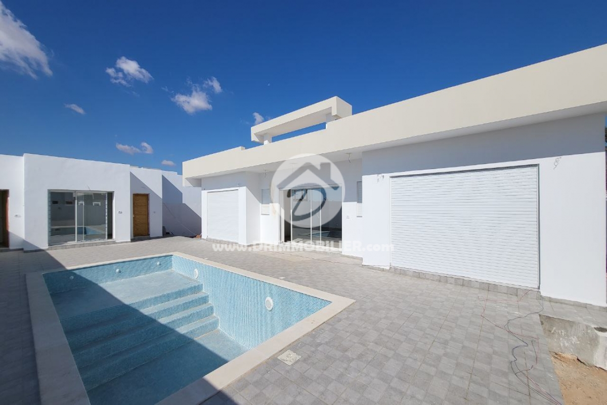 V567 -                            Vente
                           Villa avec piscine Djerba