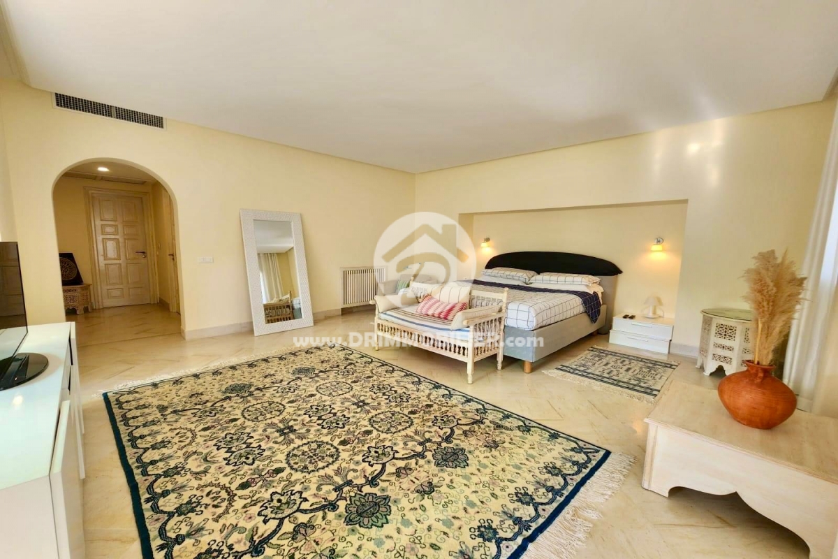 V710 -   Villa avec piscine Djerba