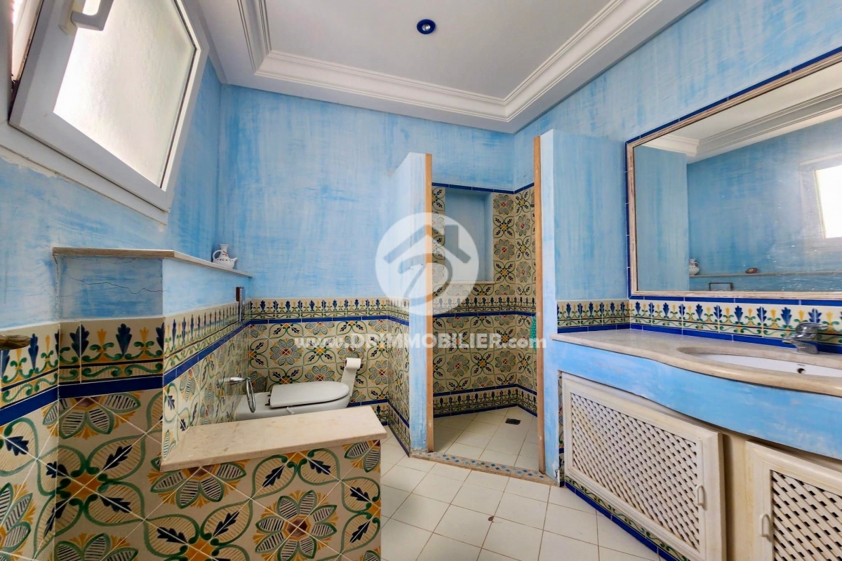V710 -   Villa avec piscine Djerba