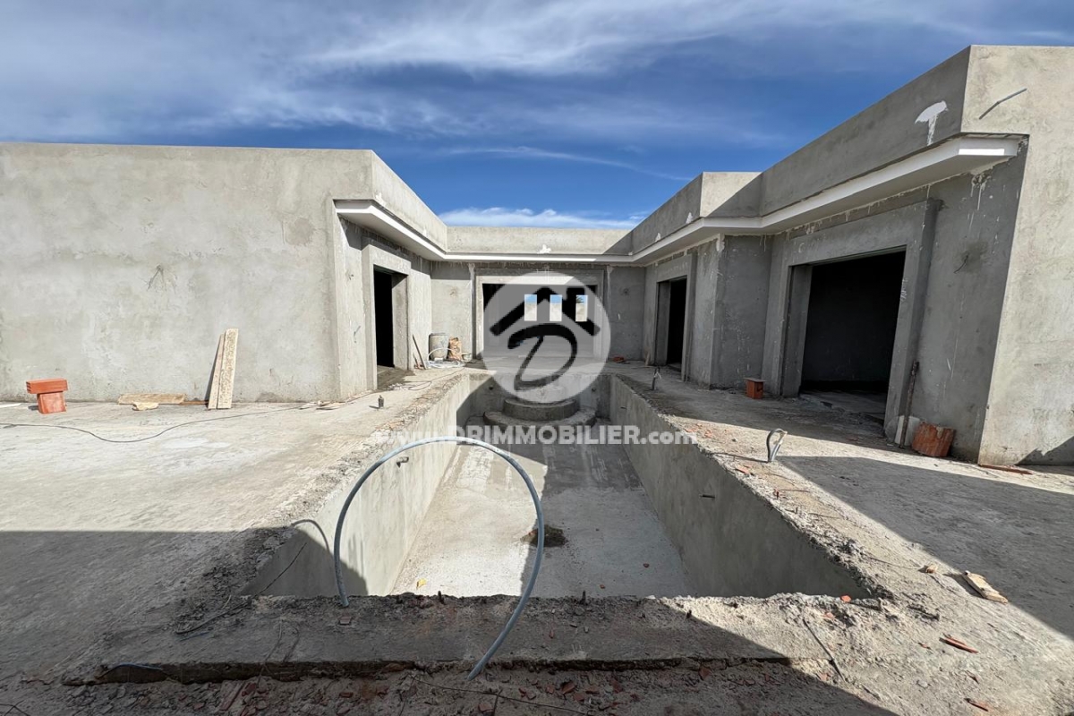 V712 -   Villa avec piscine Djerba