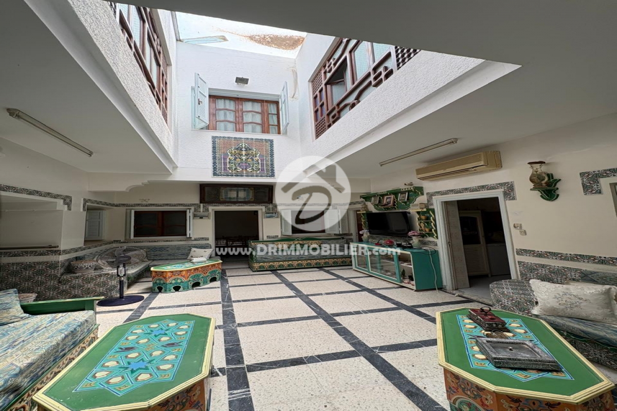 V786 -                            Vente
                           Houch Djerbien Djerba