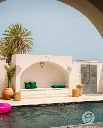 L160 -                            بيع
                           Villa avec piscine Djerba