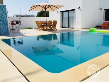  L240 -  Koupit  Vila s bazénem Djerba