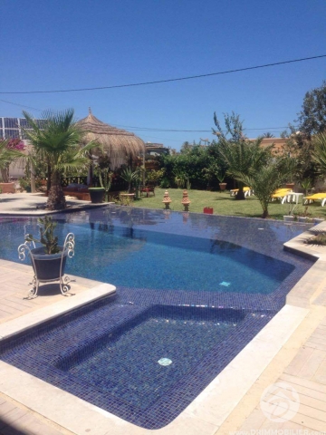  L245 -  Vente  Villa avec piscine Djerba