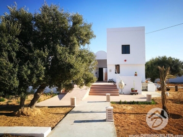 L246 -                            بيع
                           Villa Meublé Djerba