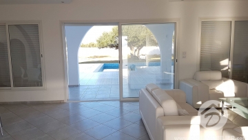 L258 -                            Vente
                           Villa avec piscine Djerba