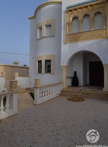 L262 -                            Vente
                           Villa avec piscine Djerba