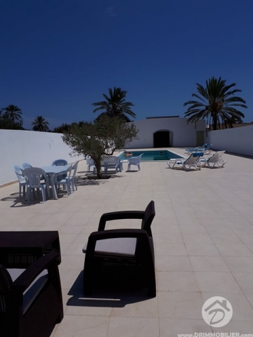 L270 -                            بيع
                           Villa avec piscine Djerba