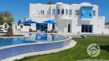 L301 -                            بيع
                           Villa avec piscine Djerba