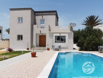  L328 -  Sale  Villa with pool Djerba