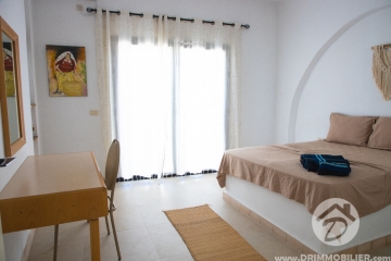 L367 -                            بيع
                           Villa avec piscine Djerba