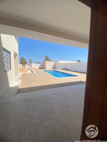 L374 -                            Vente
                           Villa avec piscine Djerba