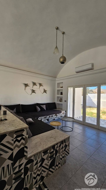 L419 -                            بيع
                           Villa avec piscine Djerba