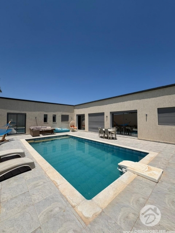 L439 -                            بيع
                           Villa avec piscine Djerba