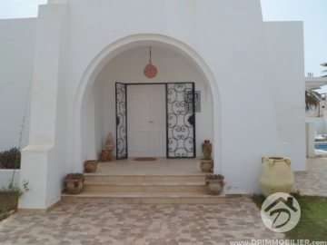 V22 -                            Vente
                           Villa avec piscine Djerba