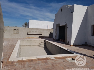 V261 -                            Vente
                           Villa avec piscine Djerba