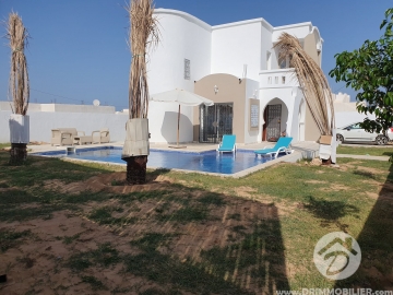 V321 -                            Vente
                           Villa avec piscine Djerba