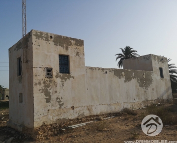 V329 -                            Sale
                           Houch Djerbien Djerba