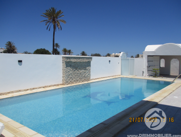 V391 -                            Vente
                           Villa avec piscine Djerba