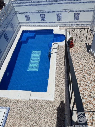 V394 -                            Vente
                           Villa avec piscine Djerba