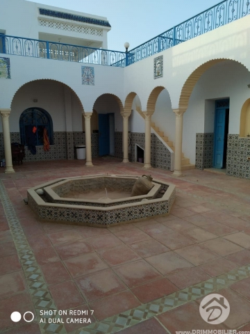  V400 -  Vente  Houch Djerbien Djerba