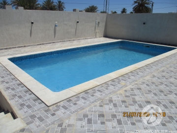 V401 -                            بيع
                           Villa avec piscine Djerba