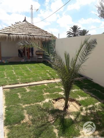 V441 -                            Vente
                           Villa avec piscine Djerba