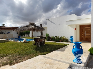 V442 -                            Vente
                           Villa avec piscine Djerba