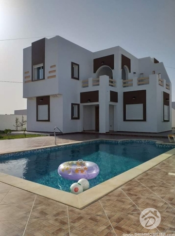 V454 -                            Vente
                           Villa avec piscine Djerba