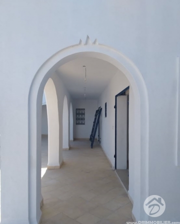 V466 -                            Vente
                           Villa avec piscine Djerba