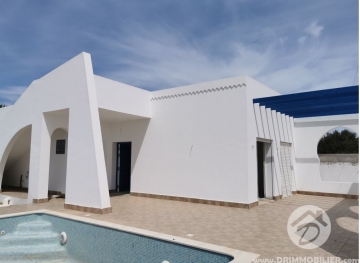 V472 -                            Sale
                           Villa avec piscine Djerba