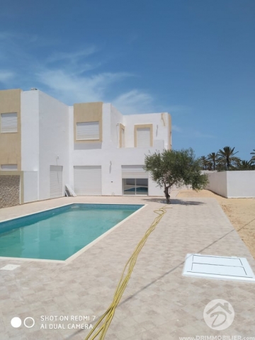 V478 -                            Sale
                           Villa avec piscine Djerba