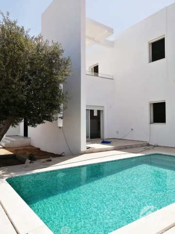 V492 -                            Vente
                           Villa avec piscine Djerba