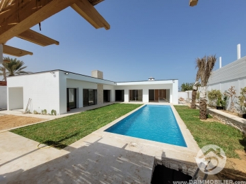 V493 -                            Vente
                           Villa avec piscine Djerba