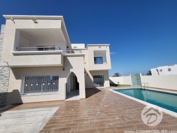 V545 -                            Vente
                           Villa avec piscine Djerba