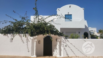 V574 -                            Vente
                           Villa avec piscine Djerba