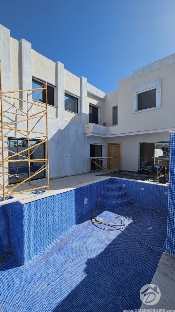 V612 -                            Vente
                           Villa avec piscine Djerba