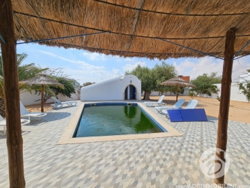 V614 -                            Vente
                           Villa avec piscine Djerba