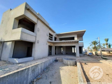 V626 -                            Vente
                           Villa avec piscine Djerba