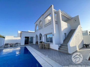 V701 -                            Vente
                           Villa avec piscine Djerba