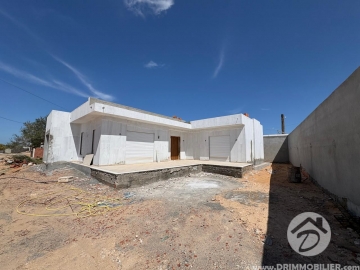 V713 -                            Vente
                           Villa avec piscine Djerba