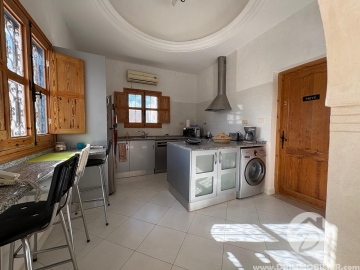 V736 -                            Vente
                           Villa avec piscine Djerba