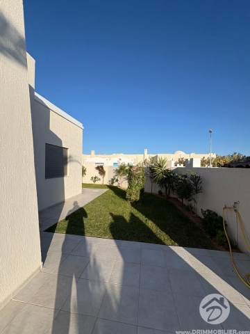 V739 -                            Vente
                           Villa avec piscine Djerba