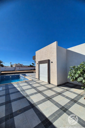 V744 -                            Vente
                           Villa avec piscine Djerba