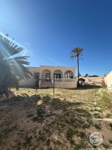 V749 -                            Vente
                           Villa Meublé Djerba