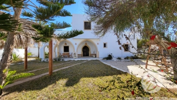 V771 -                            Vente
                           Villa avec piscine Djerba