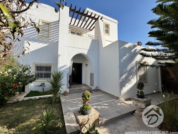 V784 -                            Vente
                           Villa avec piscine Djerba