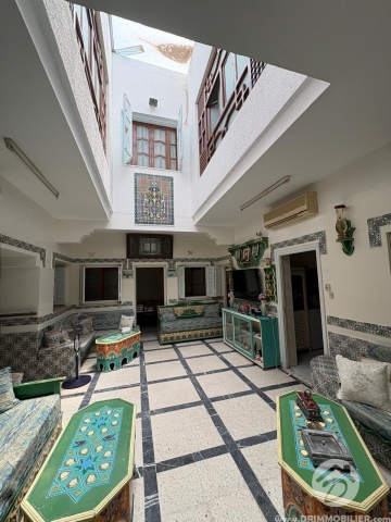 V786 -                            Vente
                           Houch Djerbien Djerba